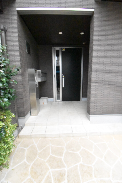 ��ʌ��������܎s�k�擌�听���P���ڂ̃A�p�[�g�̃G���g�����X