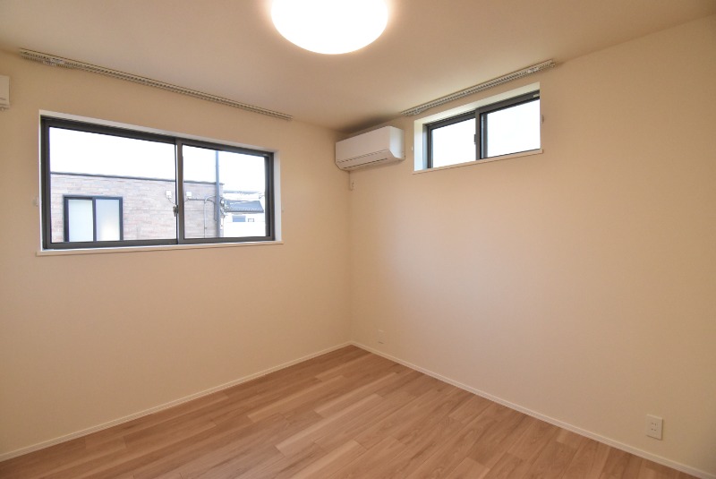 ��ʌ��z�J�s���]���Q���ڂ̃}���V�����̂��̑�