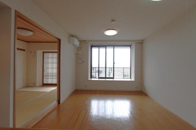 ��ʌ������s���v��̃}���V�����̋����E���r���O