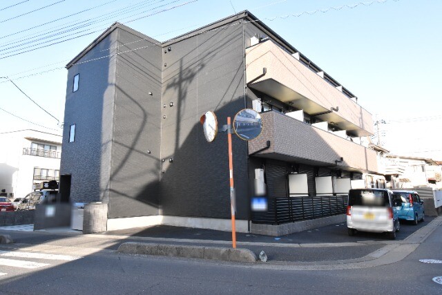 ��ʌ������s������675-12�̃A�p�[�g�̌����O��