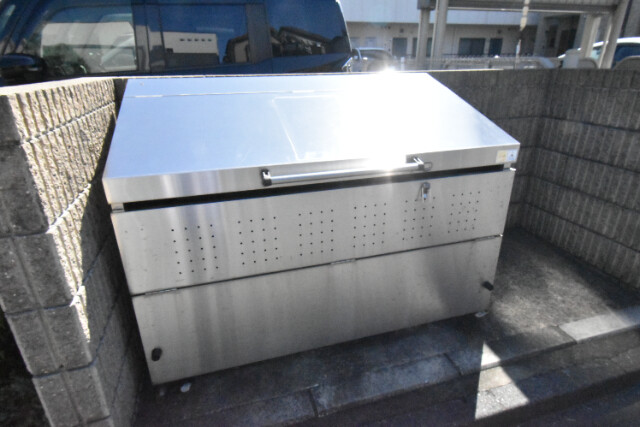 ��ʌ��������܎s���厚�~�����̃A�p�[�g�̂��̑�