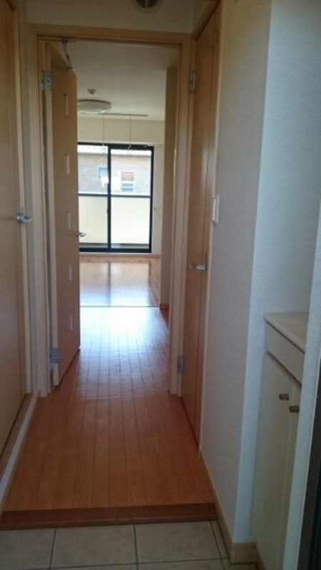 ��ʌ��k�����S�ɓޒ����R���ڂ̃}���V�����̌���