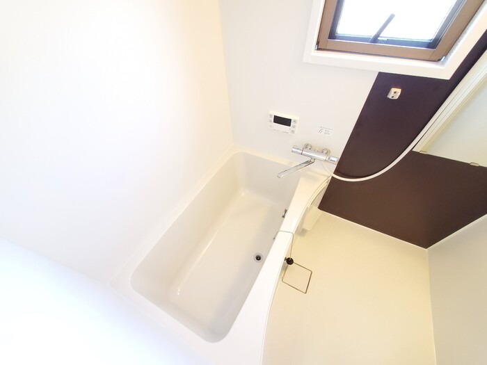 ��ʌ��������܎s��{��V�����P���ڂ̃}���V�����̃o�X