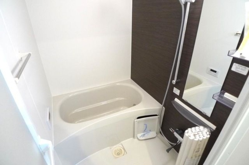 ��ʌ�����s�厚�����̃A�p�[�g�̃o�X