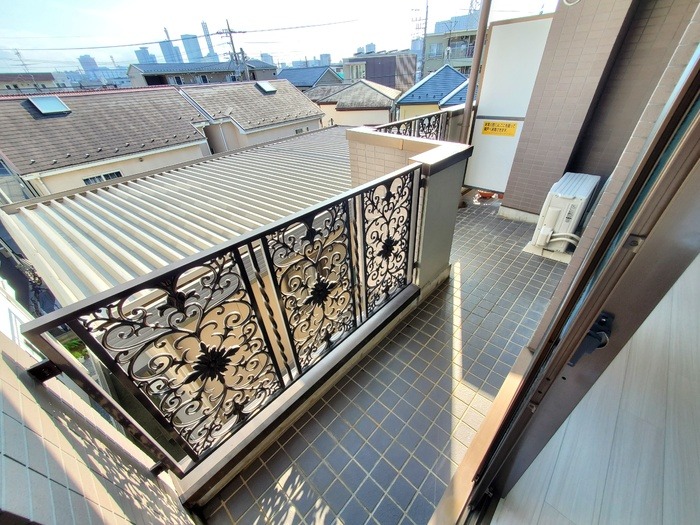 ��ʌ��������܎s��{��V�����P���ڂ̃}���V�����̃o���R�j�[