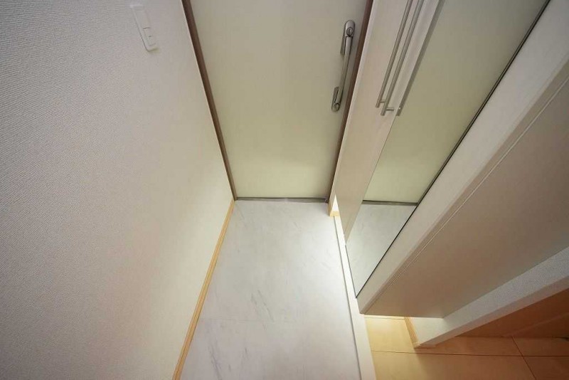 ��ʌ�����s�˒˓��R���ڂ̃}���V�����̌���