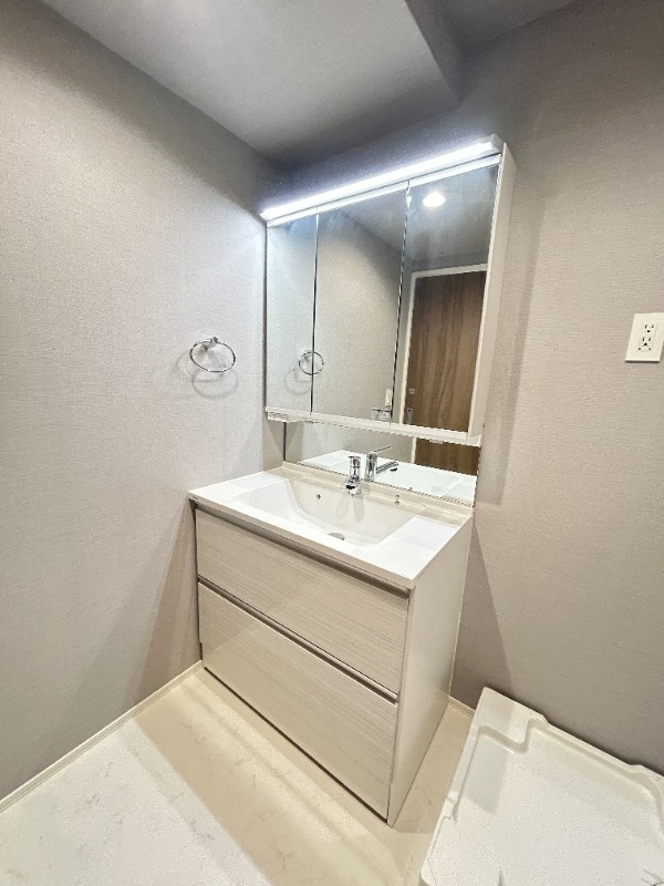 ��ʌ��������܎s�Y�a���ՂP���ڂ̃}���V�����̐��ʏ�