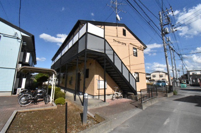 ��ʌ��@�c�s�Β��R���ڂ̃}���V�����̃G���g�����X