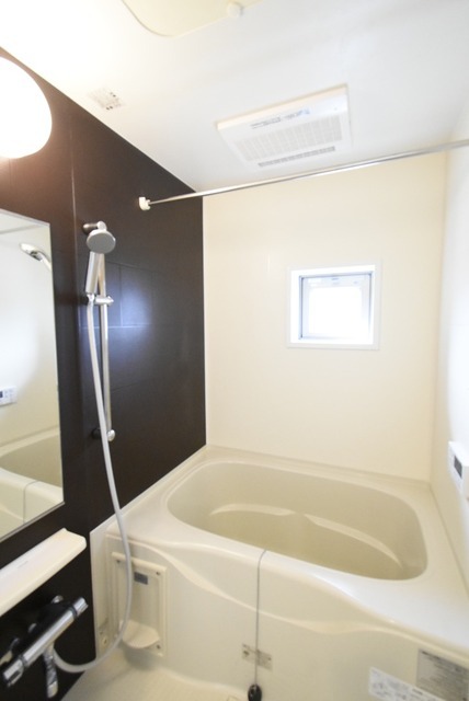 ��ʌ��������܎s�Y�a��؍�P���ڂ̃}���V�����̃o�X