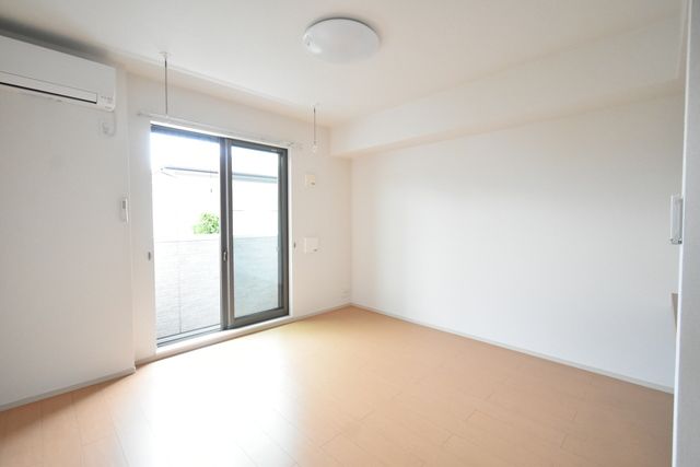 ��ʌ��������܎s����厚�w��̕ʏ��̃A�p�[�g�̋��ԁE���r���O