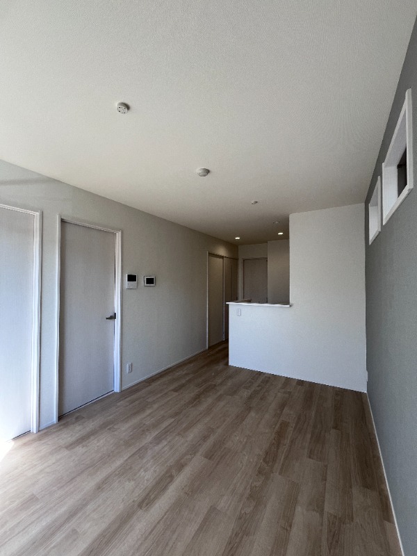 ��ʌ��������܎s������t���Q���ڂ̃A�p�[�g�̋��ԁE���r���O