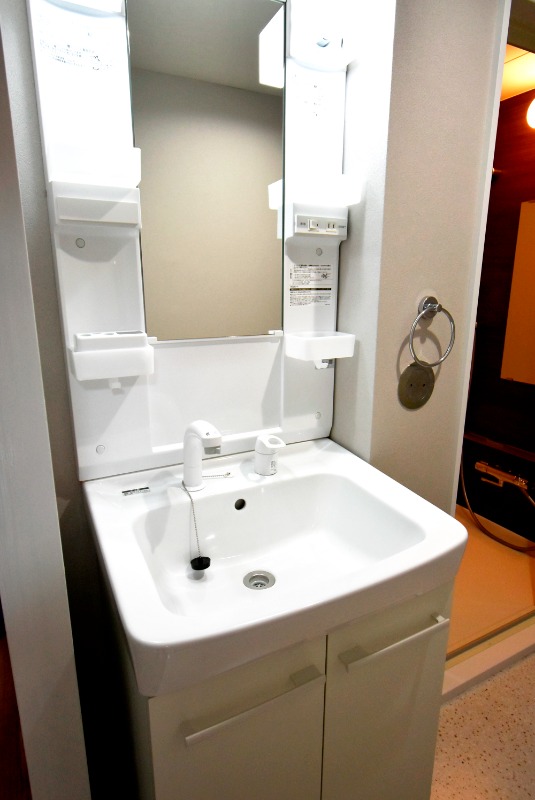 ��ʌ��������܎s��΋擌���Q���ڂ̃}���V�����̐��ʏ�