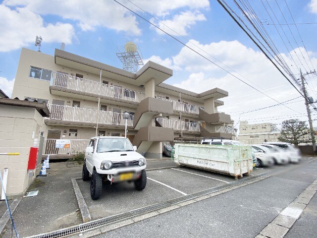 ��ʌ��������܎s��΋擌���Q���ڂ̃}���V�����̒��ԏ�