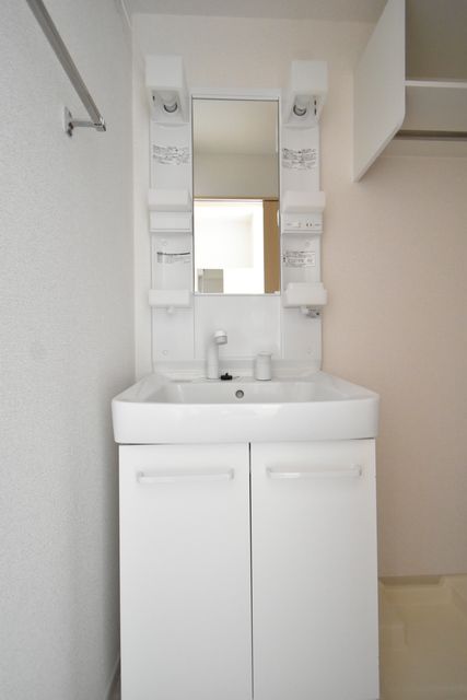 ��ʌ��������܎s����厚�w��̕ʏ��̃A�p�[�g�̐��ʏ�