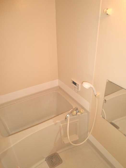 ��ʌ��������܎s�k����i���Q���ڂ̃A�p�[�g�̃L�b�`��