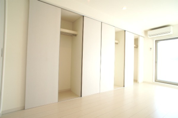 ��ʌ��������܎s��΋���q�P���ڂ̃}���V�����̋��ԁE���r���O