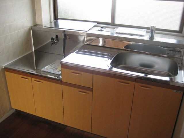 ��ʌ��������܎s�k����i���Q���ڂ̃A�p�[�g�̂��̑������E�X�y�[�X