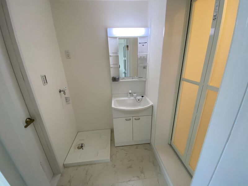 ��ʌ��������܎s��{�擌���Q���ڂ̃}���V�����̐��ʏ�