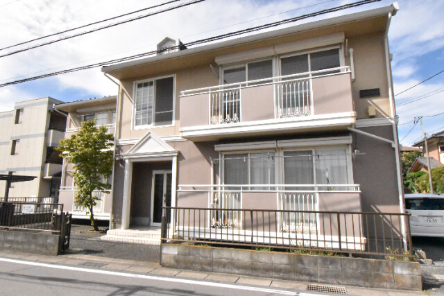 ��ʌ��������܎s�k����i���Q���ڂ̃A�p�[�g�̌����O��