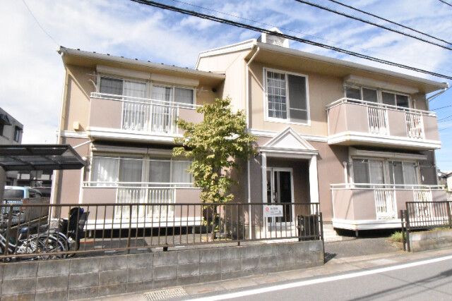 ��ʌ��������܎s�k����i���Q����1156-2�̃A�p�[�g�̌����O��