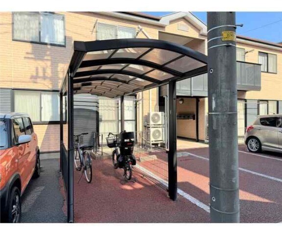 ��ʌ�����s�厚�ԎR�̃A�p�[�g�̂��̑�