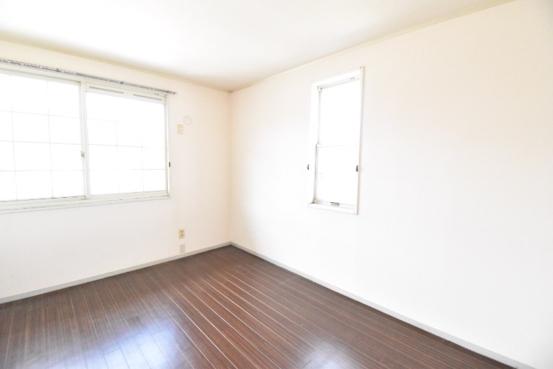 ��ʌ��������܎s�k����i���Q���ڂ̃A�p�[�g�̂��̑������E�X�y�[�X