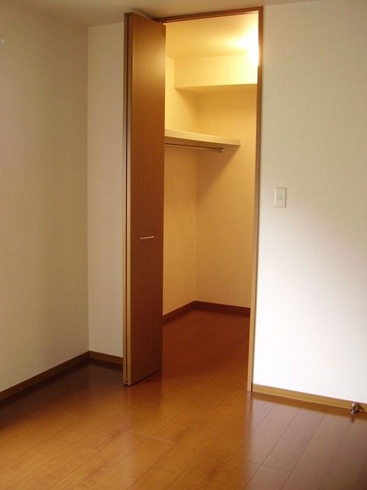 ��ʌ�����s���ԂP���ڂ̃A�p�[�g�̎��[