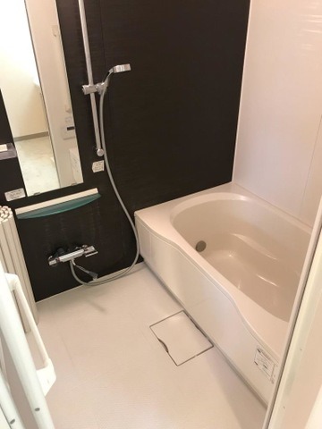 ��ʌ��z�J�s���C�N�^�E���P���ڂ̃}���V�����̃o�X