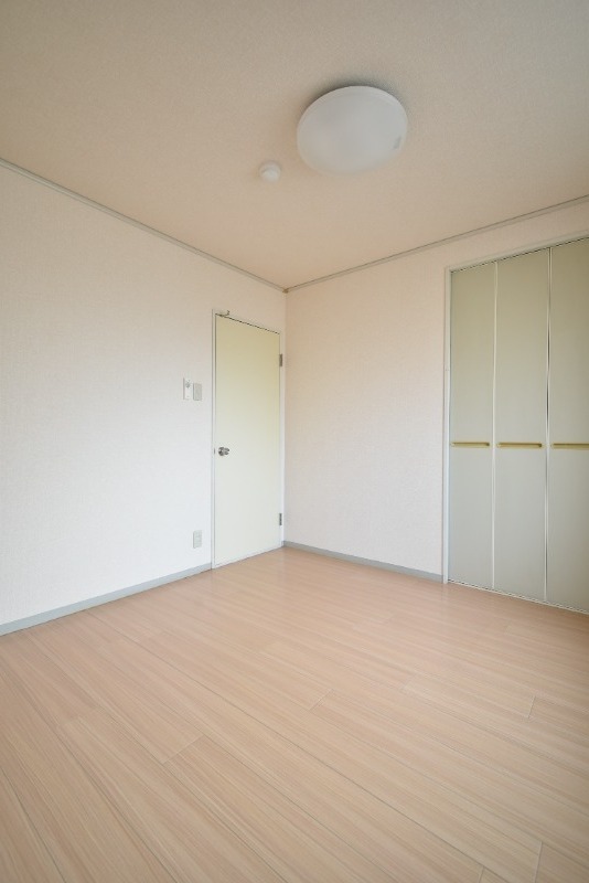 ��ʌ��������܎s�k����i���Q���ڂ̃A�p�[�g�̂��̑������E�X�y�[�X