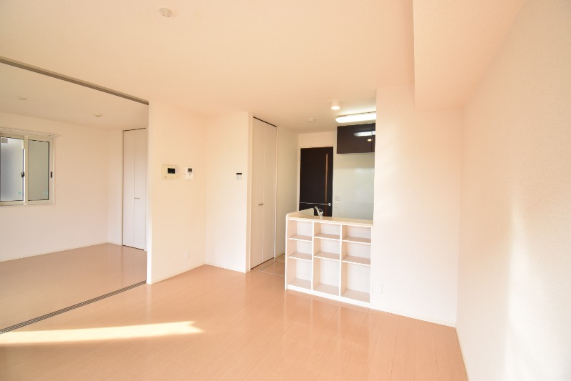 ��ʌ�����s�厚���s�̃A�p�[�g�̋��ԁE���r���O