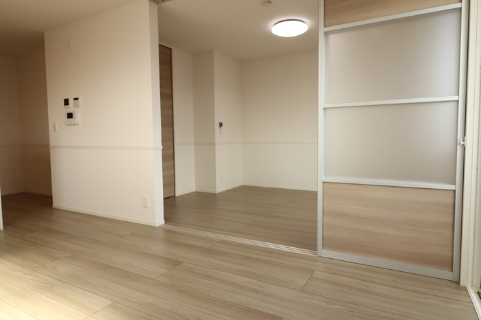 ��ʌ�����s����Q���ڂ̃A�p�[�g�̂��̑������E�X�y�[�X