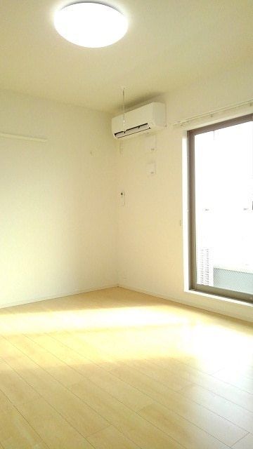 ��ʌ��������܎s��΋擌��΂U���ڂ̃A�p�[�g�̋��ԁE���r���O