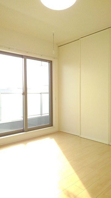 ��ʌ��������܎s��΋擌��΂U���ڂ̃A�p�[�g�̂��̑������E�X�y�[�X