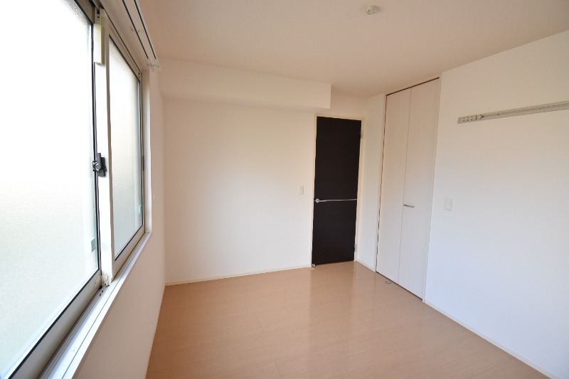 ��ʌ�����s�厚���s�̃A�p�[�g�̐Q��