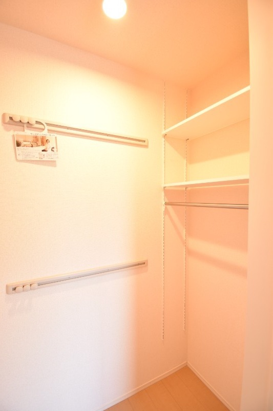 ��ʌ�����s�厚���s�̃A�p�[�g�̎��[