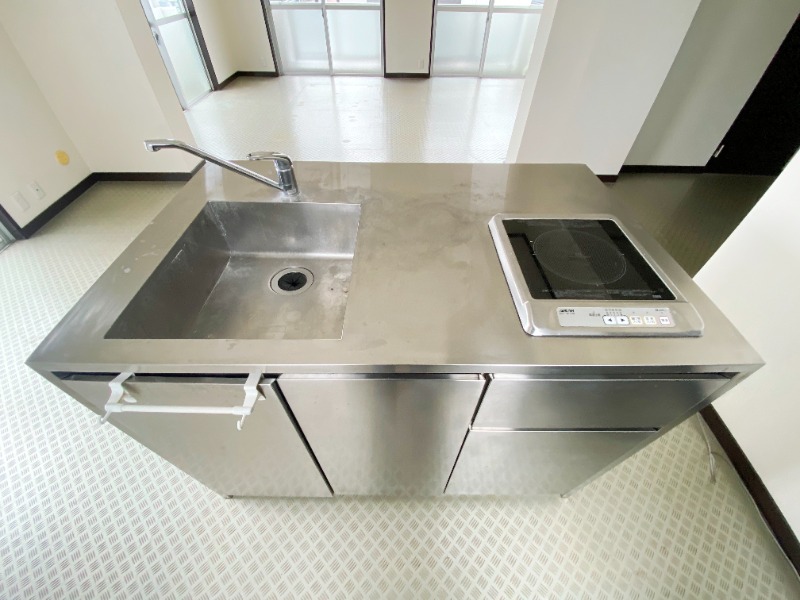 ��ʌ����R�s���Ԑ�S���ڂ̃}���V�����̃L�b�`��