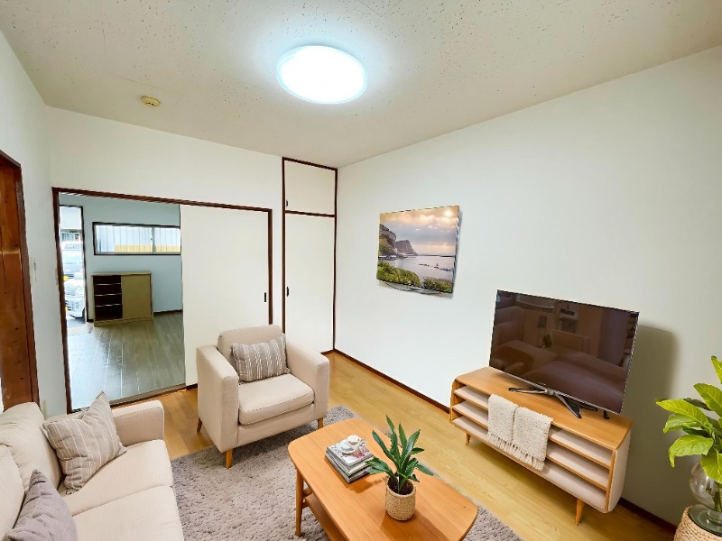 ��ʌ���z�s���V�c�R���ڂ̃A�p�[�g�̂��̑������E�X�y�[�X