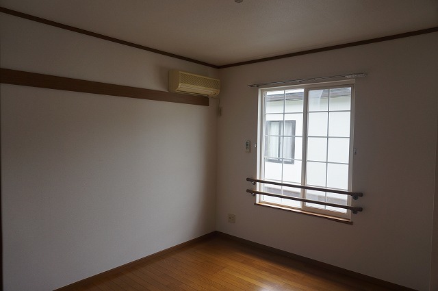 ��ʌ��������܎s�΋�厚�����̃A�p�[�g�̂��̑������E�X�y�[�X