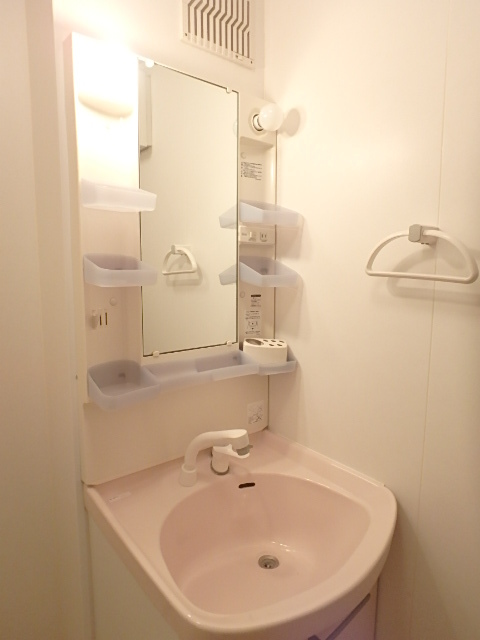 ��ʌ��������܎s��{��听���P���ڂ̃A�p�[�g�̐��ʏ�