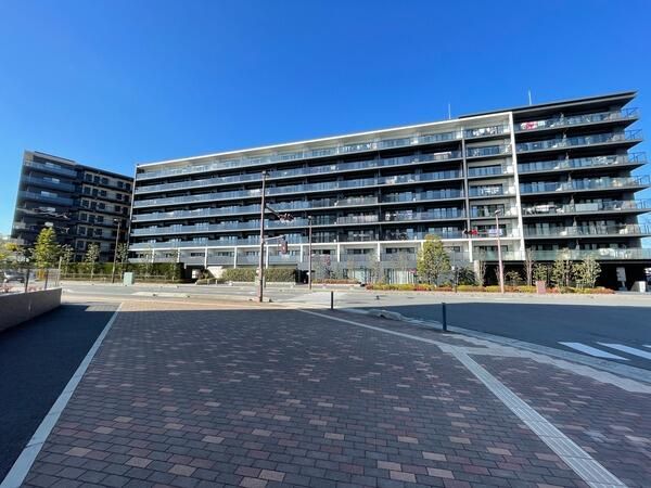 ��ʌ��z�J�s���C�N�^�E���W���ڂ̃}���V�����̌����O��