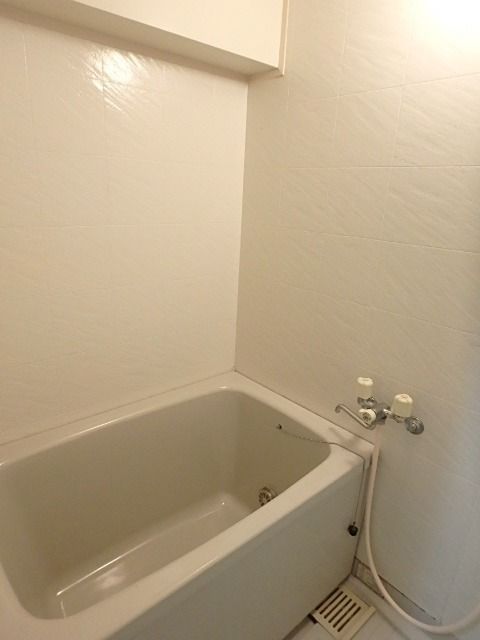 ��ʌ��������܎s�Y�a��哌�Q���ڂ̃}���V�����̃o�X