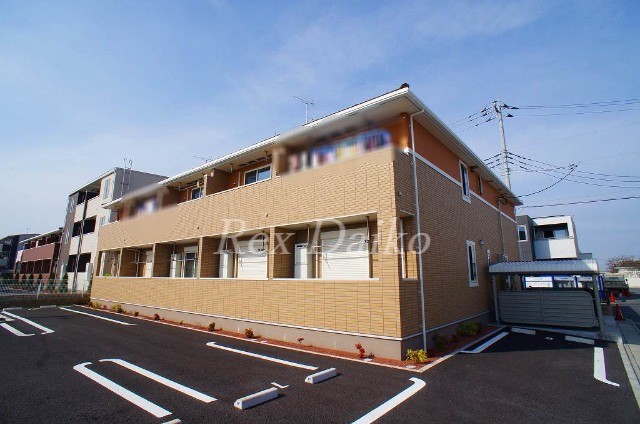 ��ʌ��z�J�s���C�N�^�E���V���ڂ̃A�p�[�g�̌����O��