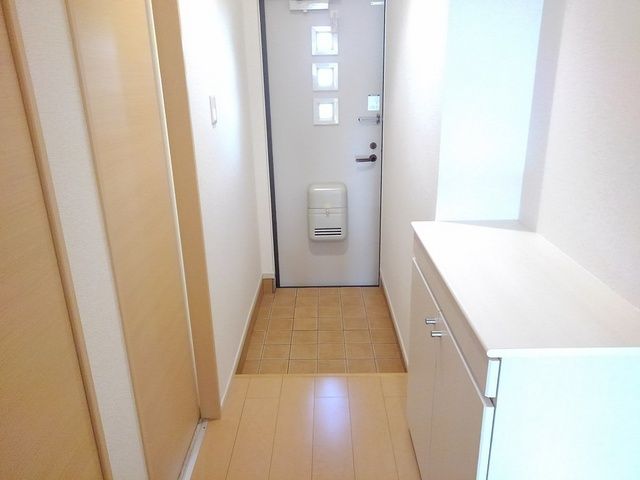 ��ʌ��z�J�s���C�N�^�E���V���ڂ̃A�p�[�g�̌���