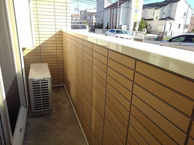 ��ʌ��z�J�s���C�N�^�E���V���ڂ̃A�p�[�g�̃o���R�j�[