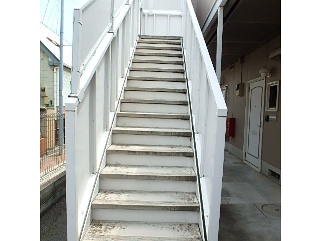 ��ʌ��������܎s��{��V�����P���ڂ̃A�p�[�g�̃G���g�����X