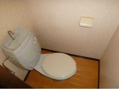 ��ʌ�����s�厚�ˍ�̃A�p�[�g�̃g�C��