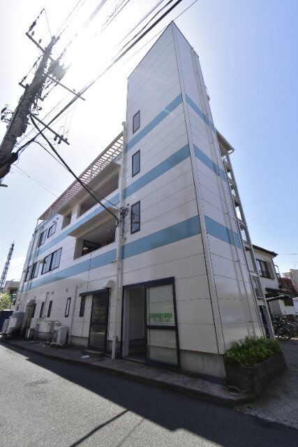 ��ʌ��������܎s��΋�{���R���ڂ̃}���V�����̌����O��