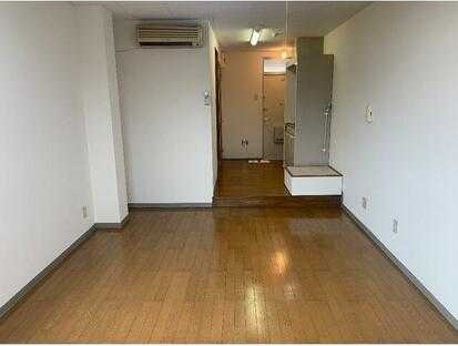 ��ʌ��������܎s��΋�{���R���ڂ̃}���V�����̋��ԁE���r���O