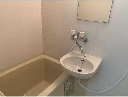 ��ʌ��������܎s��΋�{���R���ڂ̃}���V�����̃o�X