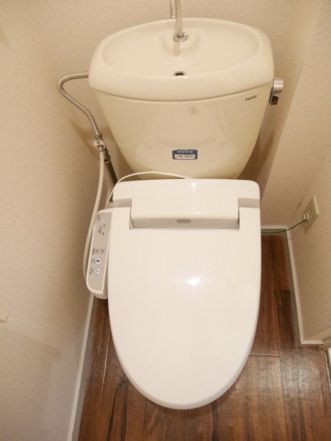 ��ʌ�����s�厚�����̃A�p�[�g�̃g�C��